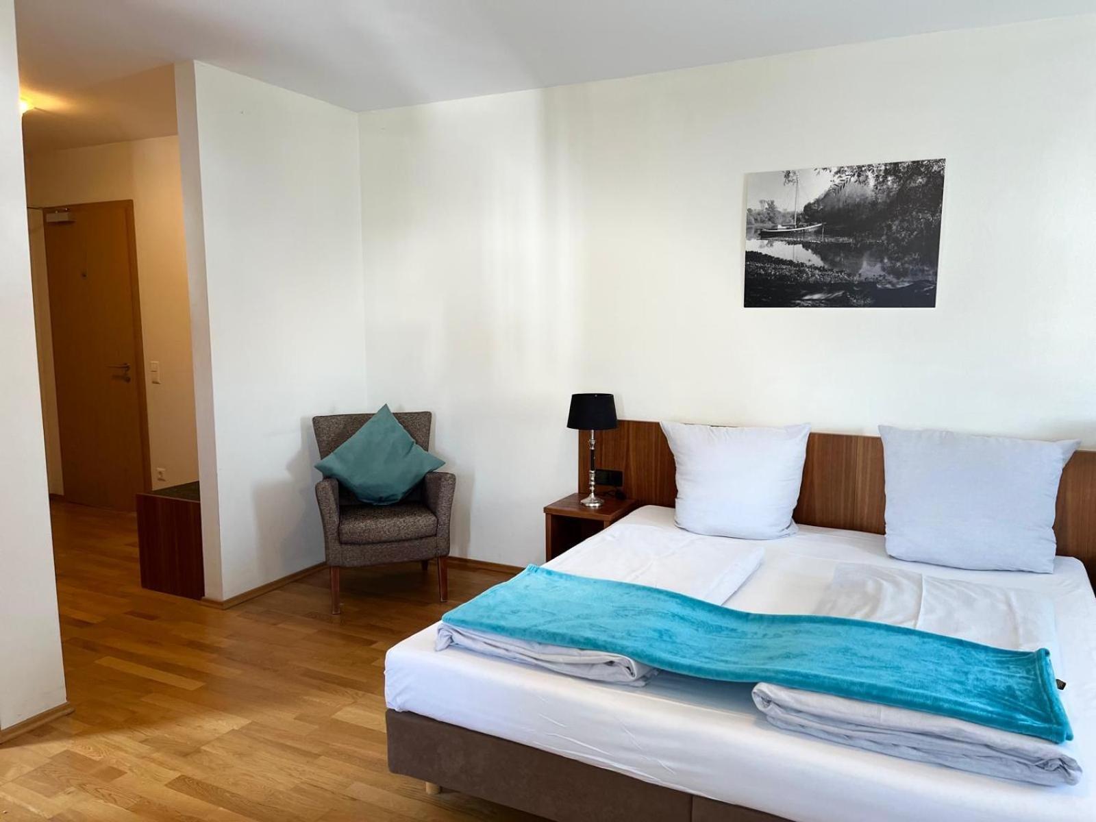 Hotel Sonne Neuburg am Rhein Buitenkant foto