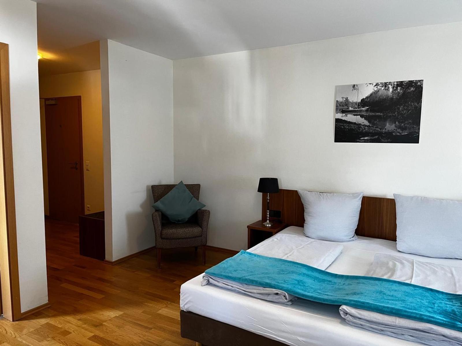 Hotel Sonne Neuburg am Rhein Buitenkant foto